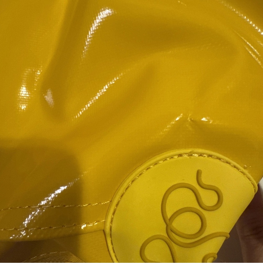 Baboon to the Moon Go-Bag [Basic] — Mini (32L) Yellow NEW - Picture 12 of 12